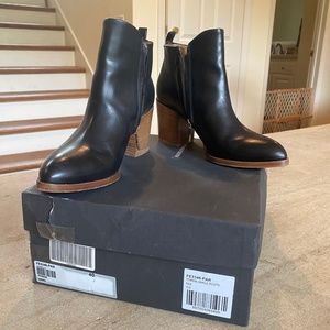 Alberto Fermani - black ankle boots size 40/9.5